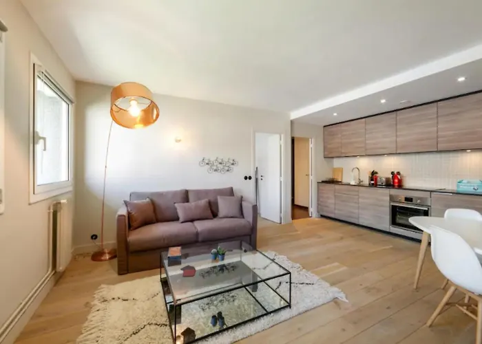 Beautiful 1 Bedroom Near Eiffel Tower *